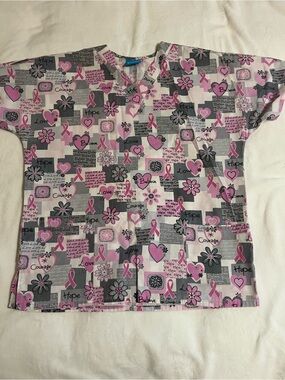 Womens Medium Scrub Top With Heart Flower Ribbon Design Pink & Gray